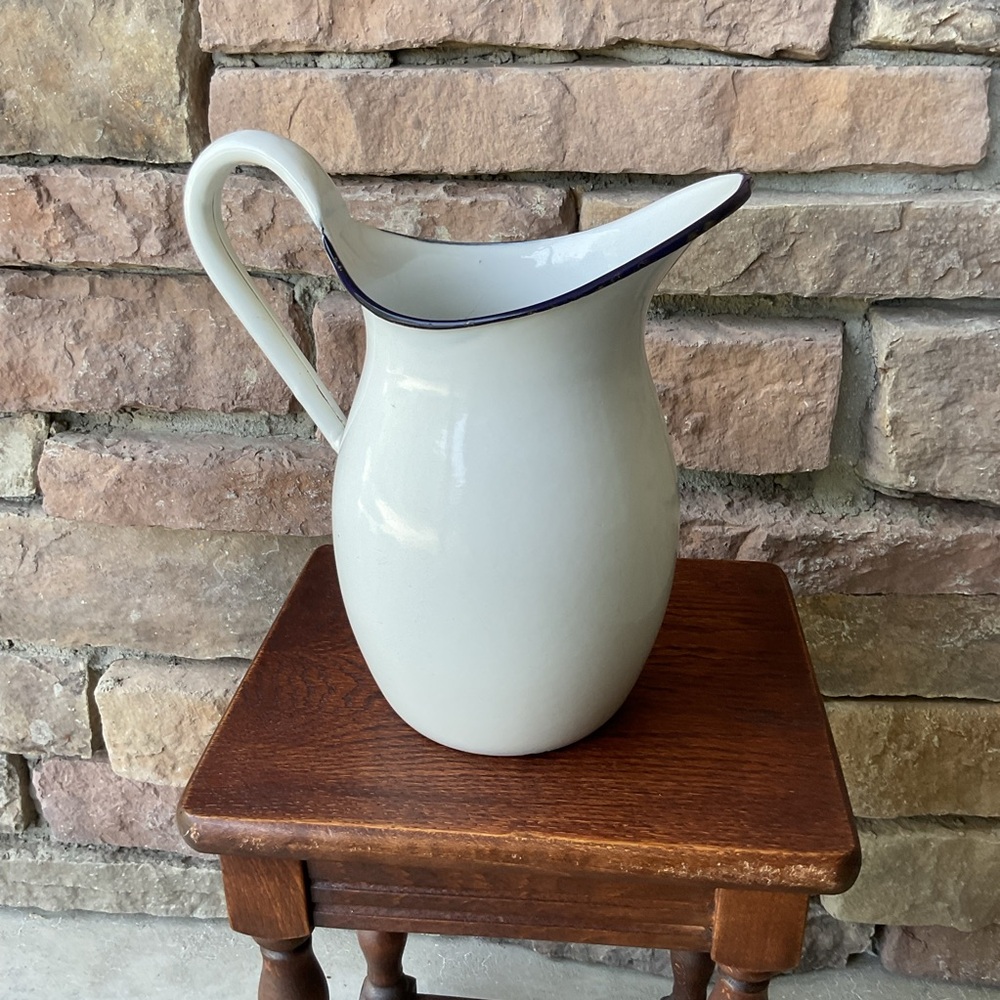 Vintage Enamelware Cream Pitcher - Picture 3 of 7